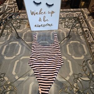 ***NWOT***Striped Scoop Neck One-Piece Swimsuit